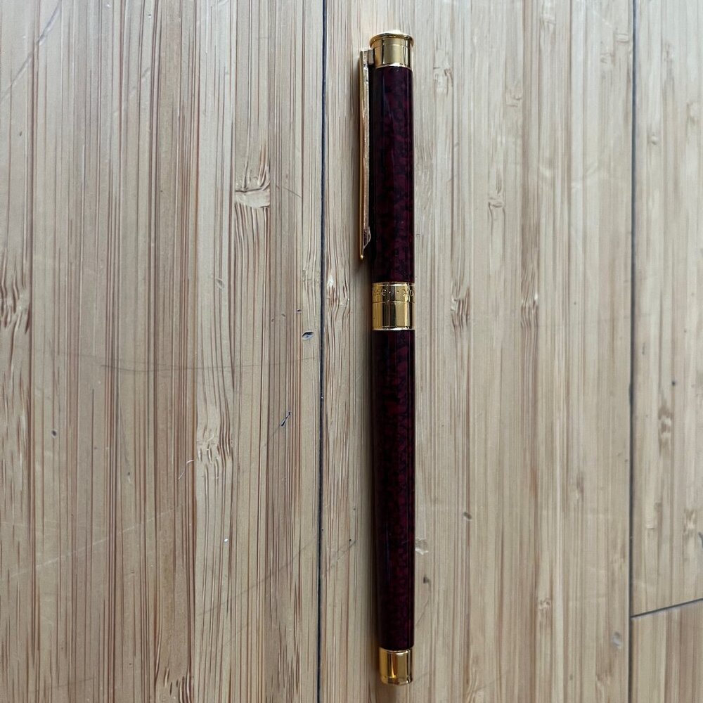 Montbanc Noblesse Fountain Pen Burgundy & Gold 18K